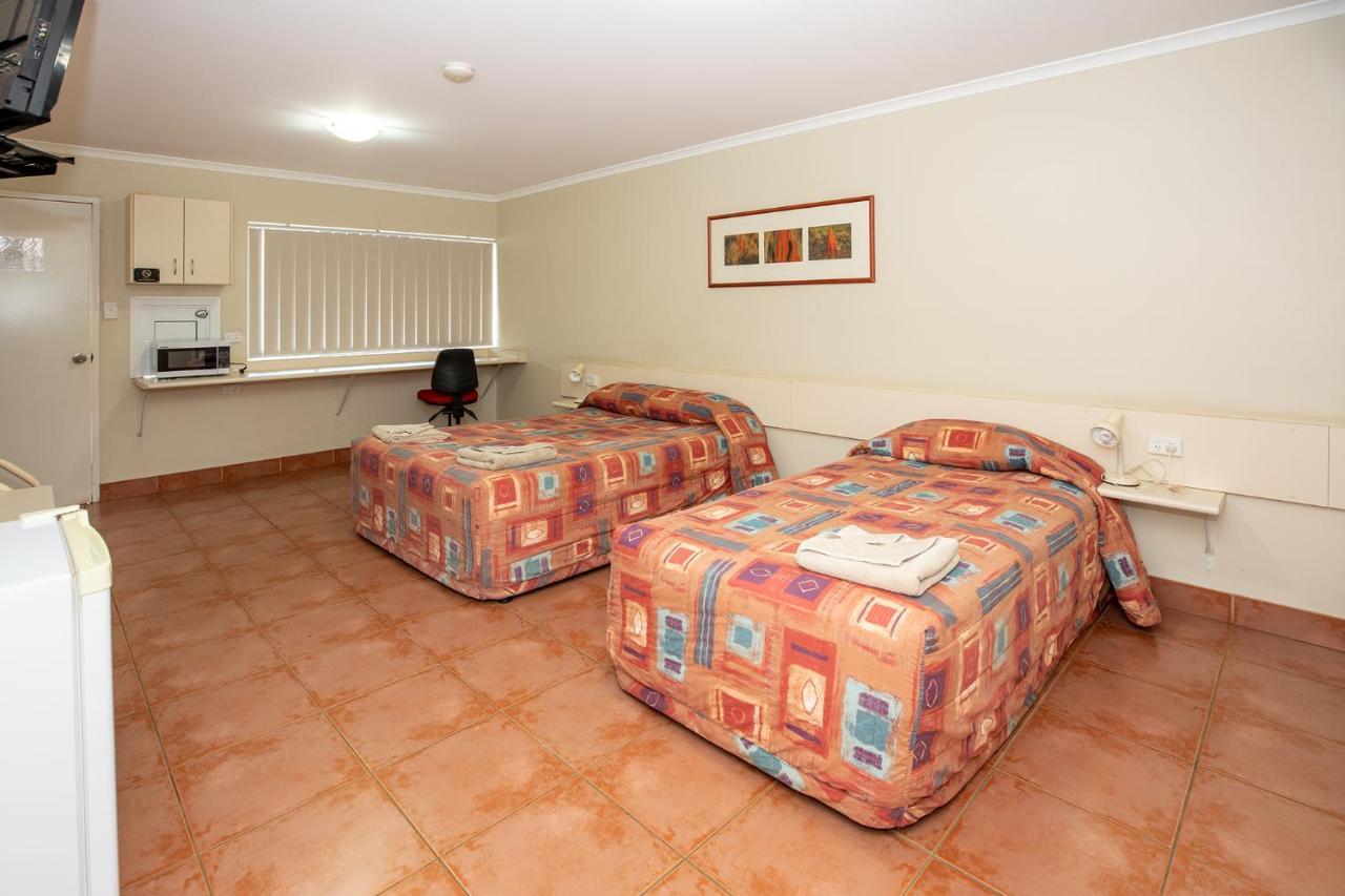 Leichhardt Hotel Motel Клонкарри Экстерьер фото