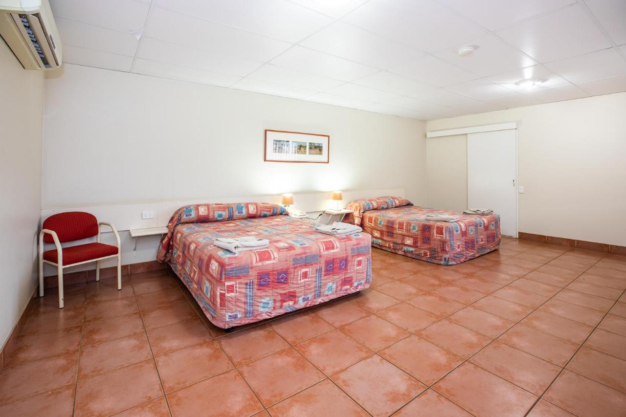 Leichhardt Hotel Motel Клонкарри Экстерьер фото