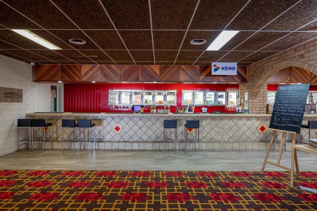 Leichhardt Hotel Motel Клонкарри Экстерьер фото