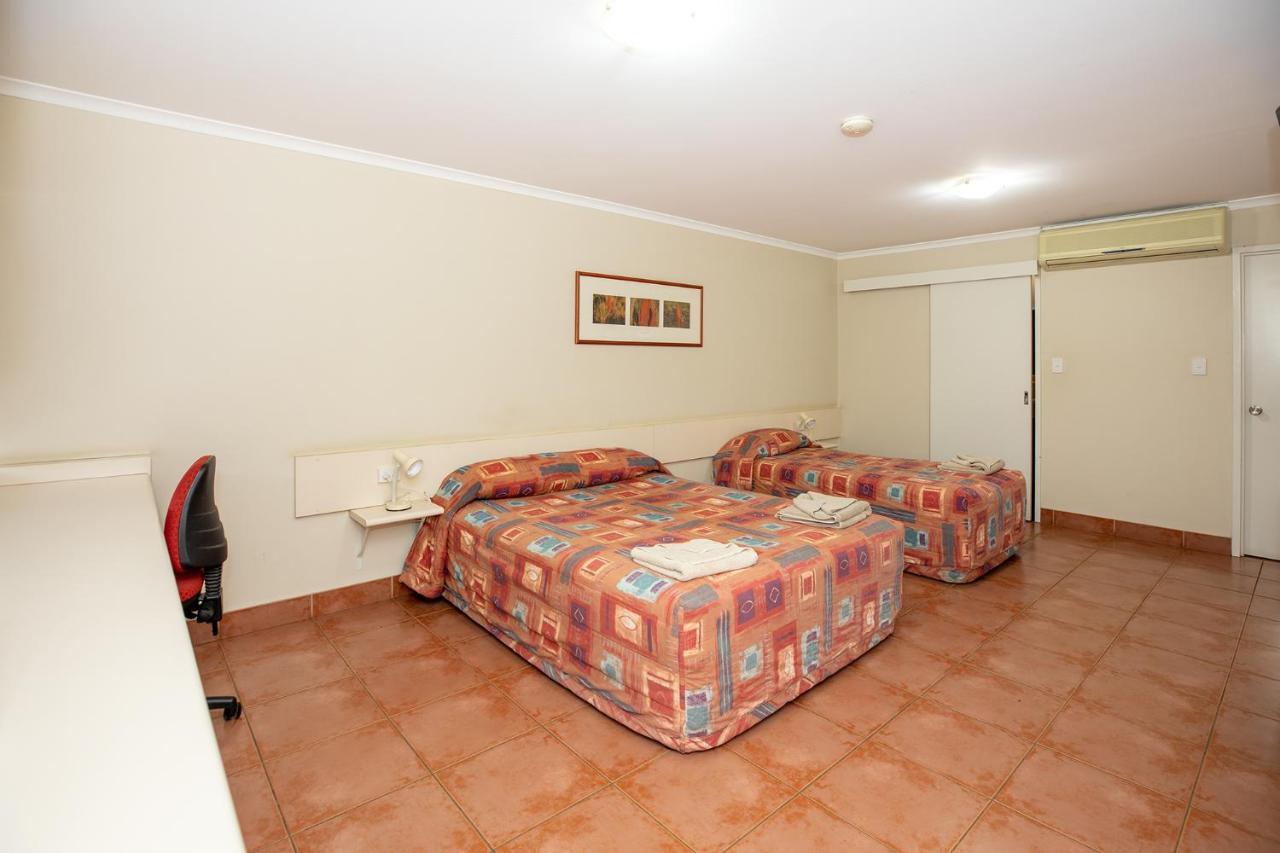 Leichhardt Hotel Motel Клонкарри Экстерьер фото